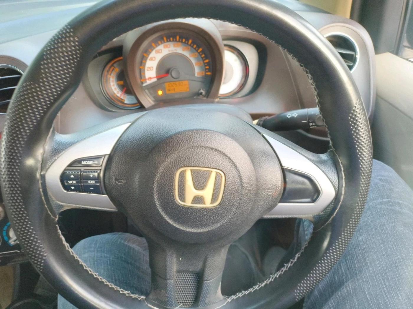 2012 Honda Brio S MT, Petrol, Manual, 1,02,593 km, interior