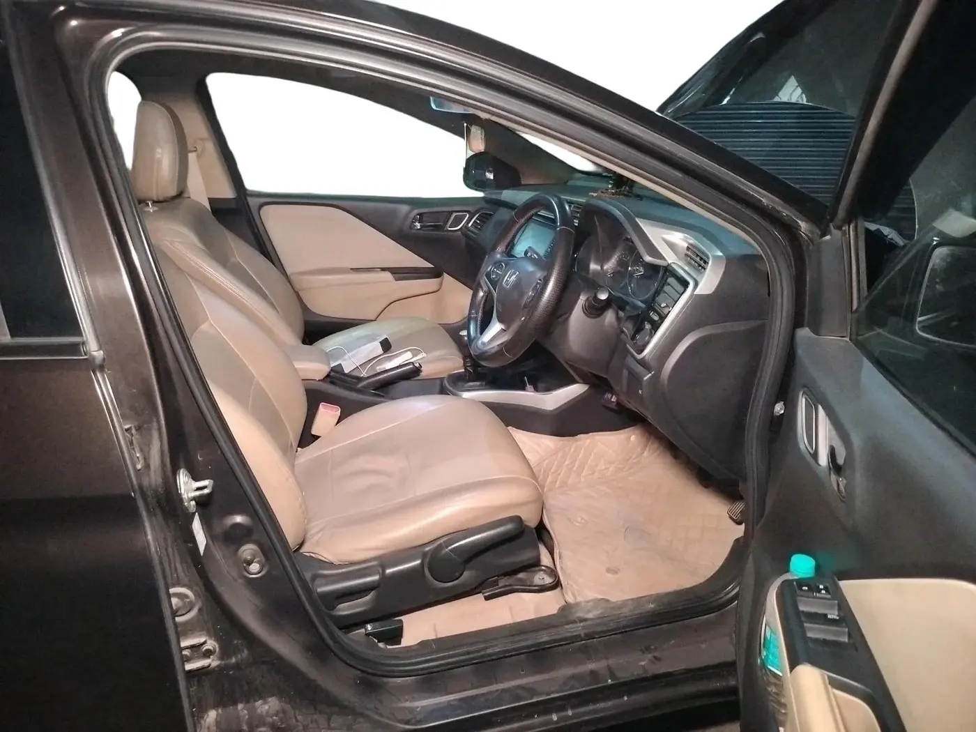 2019 Honda City 1.5L I-VTEC V MT, Petrol, Manual, 1,10,043 km, interior