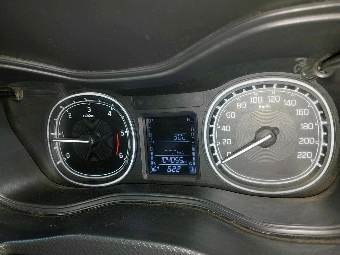 2016 Maruti Vitara Brezza ZDI PLUS, Diesel, Manual, 1,04,055 km, interior