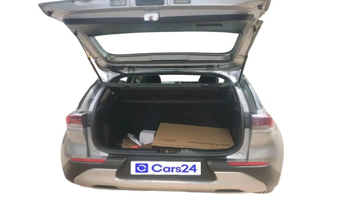 2021 KIA SONET HTK PLUS 1.2, Petrol, Manual, 1,11,165 km, exterior