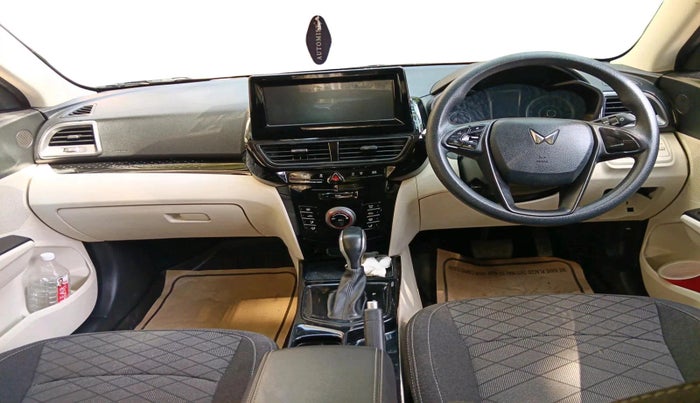 2025 Mahindra XUV 3XO MX2 Pro 1.2 L TCMPFI AT, Petrol, Automatic, 24,729 km, interior