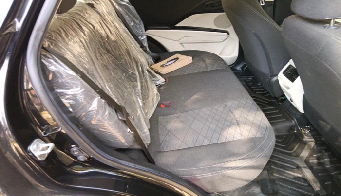 2025 Mahindra XUV 3XO MX2 Pro 1.2 L TCMPFI AT, Petrol, Automatic, 24,729 km, interior