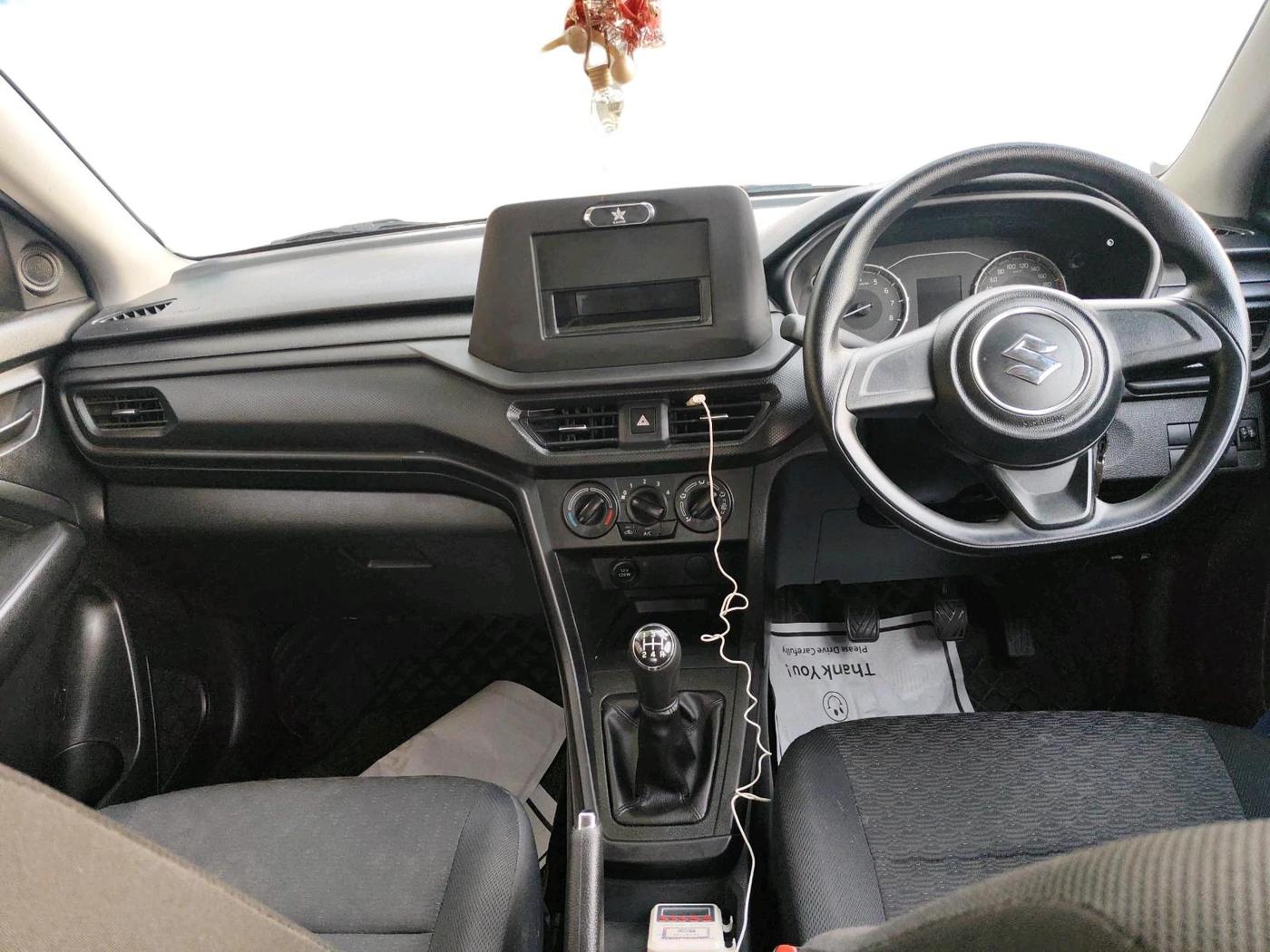 2025 Maruti BREZZA LXI, Petrol, Manual, 6,719 km, interior