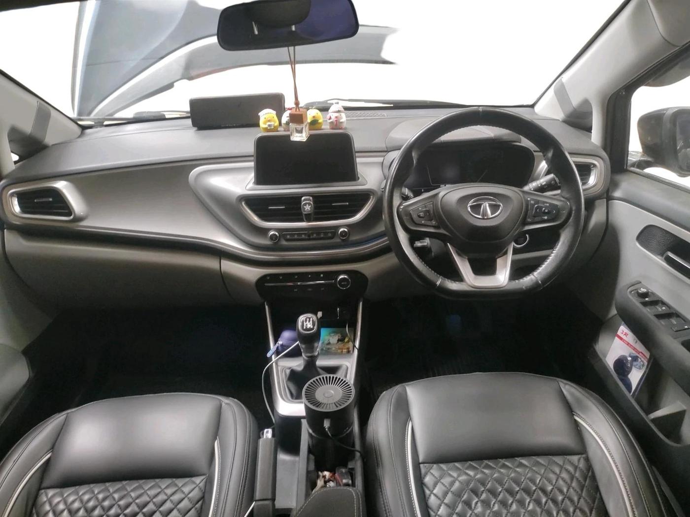 2020 Tata ALTROZ XZ PETROL, Petrol, Manual, 58,223 km, interior