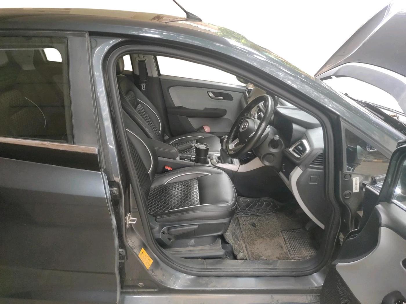 2020 Tata ALTROZ XZ PETROL, Petrol, Manual, 58,223 km, interior