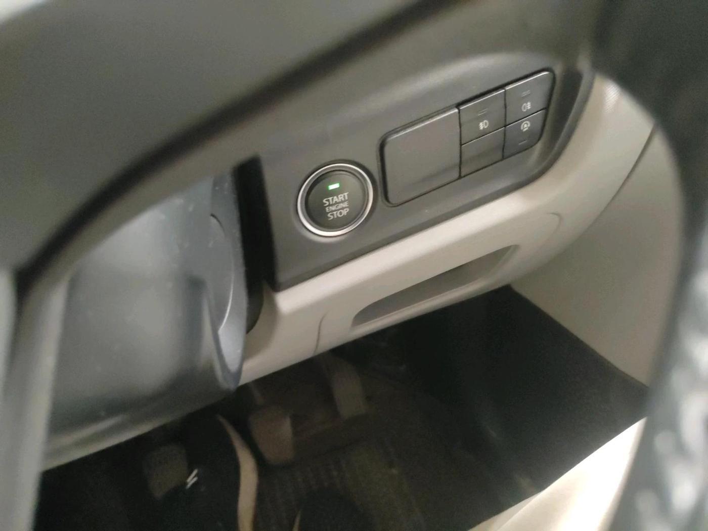 2020 Tata ALTROZ XZ PETROL, Petrol, Manual, 58,223 km, interior
