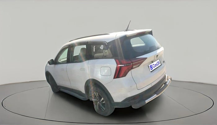 2022 Mahindra XUV700 MX P MT 5 STR, Petrol, Manual, 35,827 km, exterior