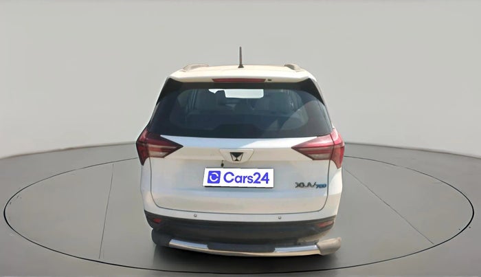 2022 Mahindra XUV700 MX P MT 5 STR, Petrol, Manual, 35,827 km, exterior