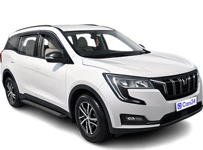 2022 Mahindra XUV700 - SUV - Petrol - Manual - ₹11.00 lakh