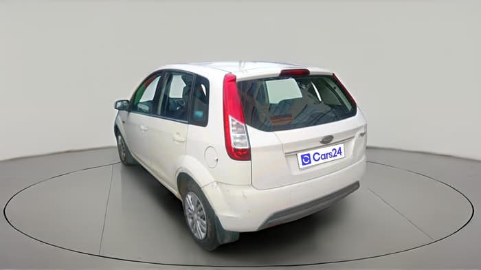2013 Ford Figo ZXI 1.2 PETROL, Petrol, Manual, 1,18,386 km, exterior