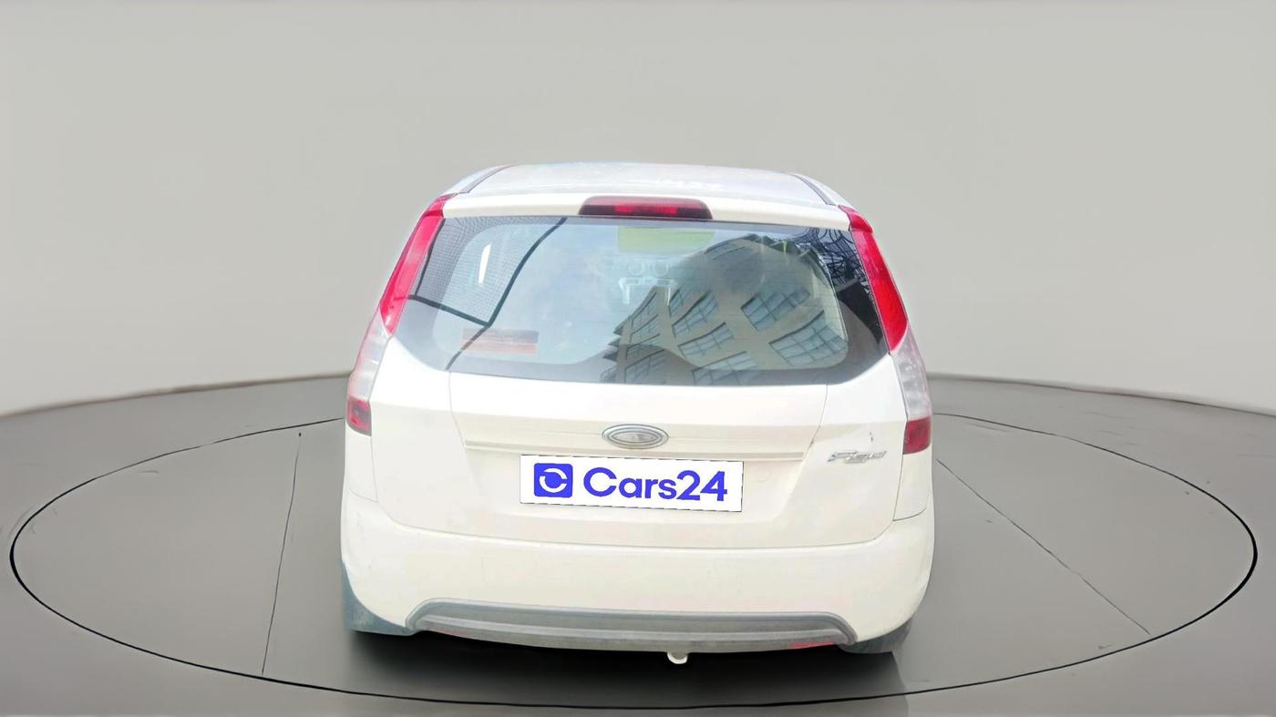 2013 Ford Figo ZXI 1.2 PETROL, Petrol, Manual, 1,18,386 km, exterior