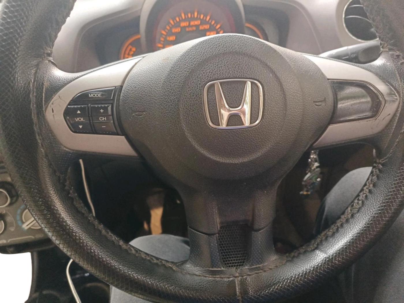 2014 Honda Amaze 1.2L I-VTEC S, Petrol, Manual, 76,470 km, interior