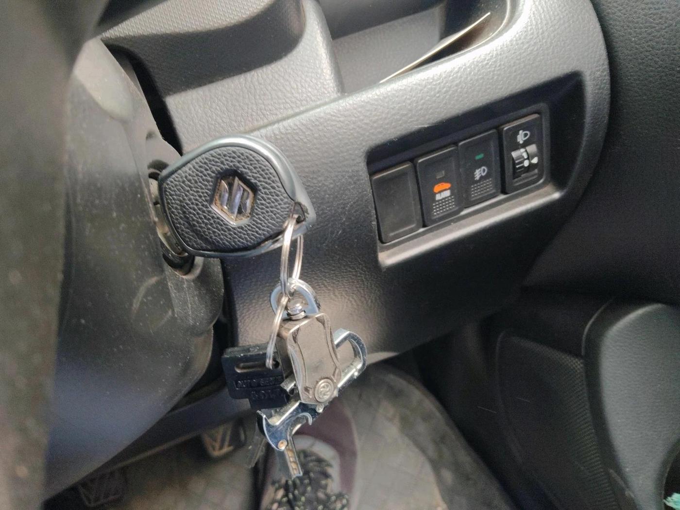 2013 Maruti Swift VXI, Petrol, Manual, 56,728 km, interior