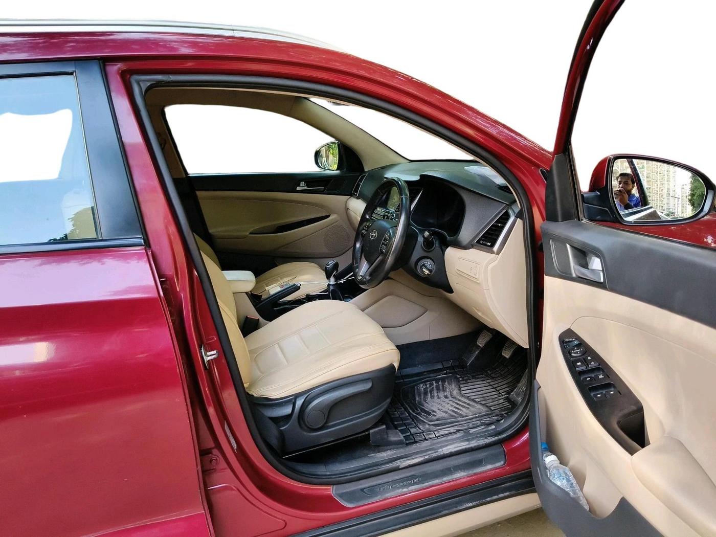 2017 Hyundai Tucson 2WD MT PETROL, CNG, Manual, 46,246 km, interior