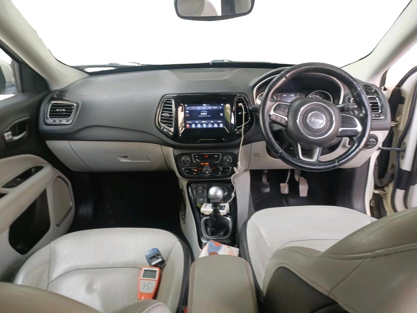 2017 Jeep Compass LIMITED (O) 2.0 DIESEL 4X4, Diesel, Manual, 95,802 km, interior