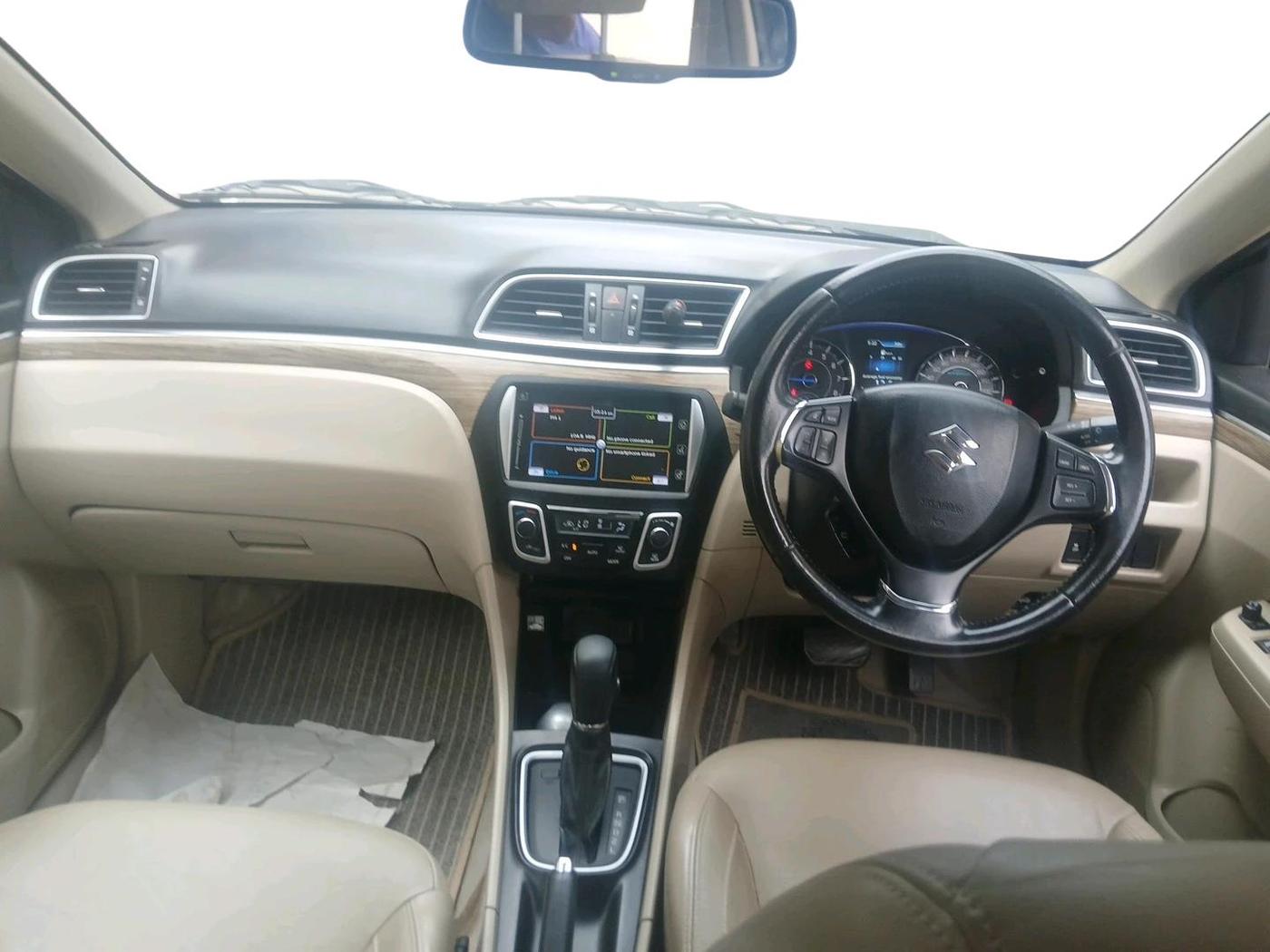 2019 Maruti Ciaz ALPHA  AT 1.5 SHVS PETROL, Petrol, Automatic, 1,23,809 km, interior