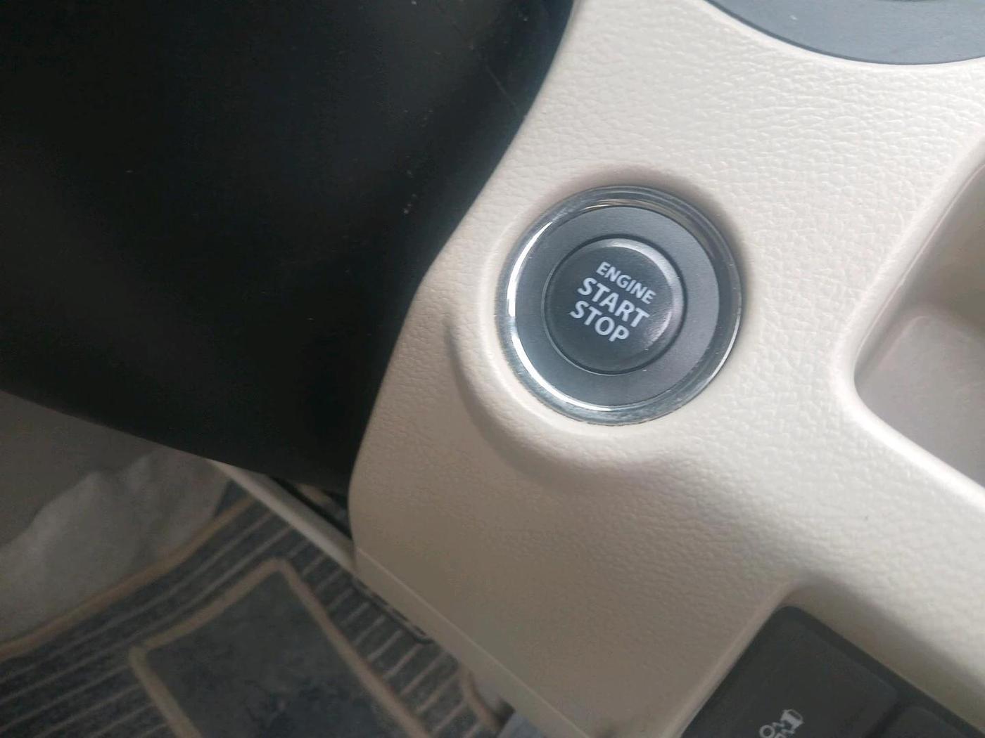2019 Maruti Ciaz ALPHA  AT 1.5 SHVS PETROL, Petrol, Automatic, 1,23,809 km, interior