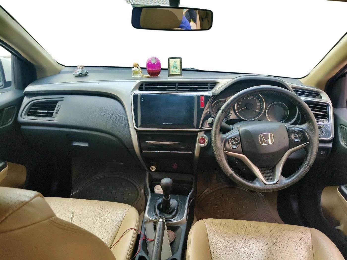 2016 Honda City 1.5L I-VTEC VX (O) MT, Petrol, Manual, 1,44,127 km, interior