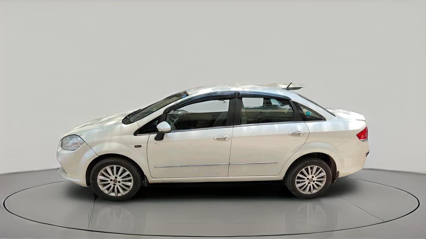 2015 Fiat Linea EMOTION 1.4 L T JET, Petrol, Manual, 83,971 km, exterior