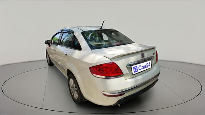 2015 Fiat Linea EMOTION 1.4 L T JET, Petrol, Manual, 83,971 km, exterior
