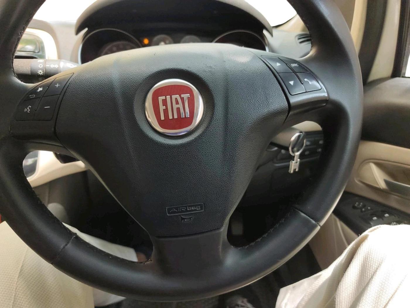 2015 Fiat Linea EMOTION 1.4 L T JET, Petrol, Manual, 83,971 km, interior