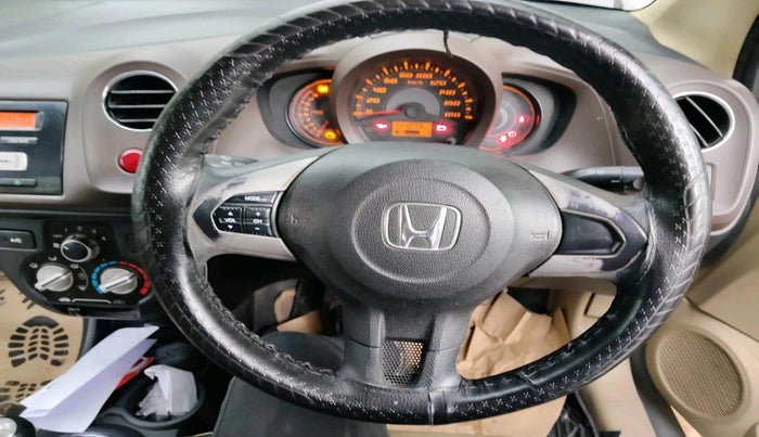 2013 Honda Amaze 1.2L I-VTEC S, Petrol, Manual, 1,11,275 km, interior