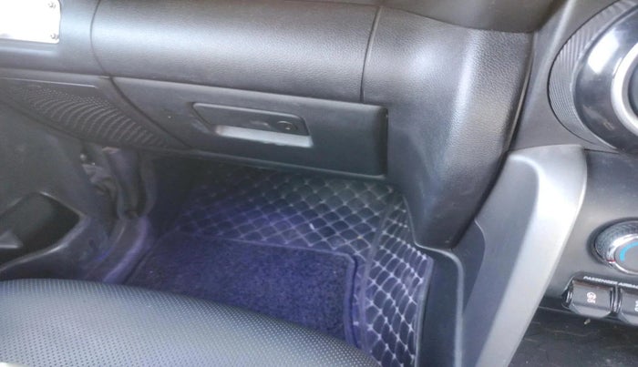 2024 Mahindra Thar AX (O) D 2WD HT, Diesel, Manual, 33,397 km, interior