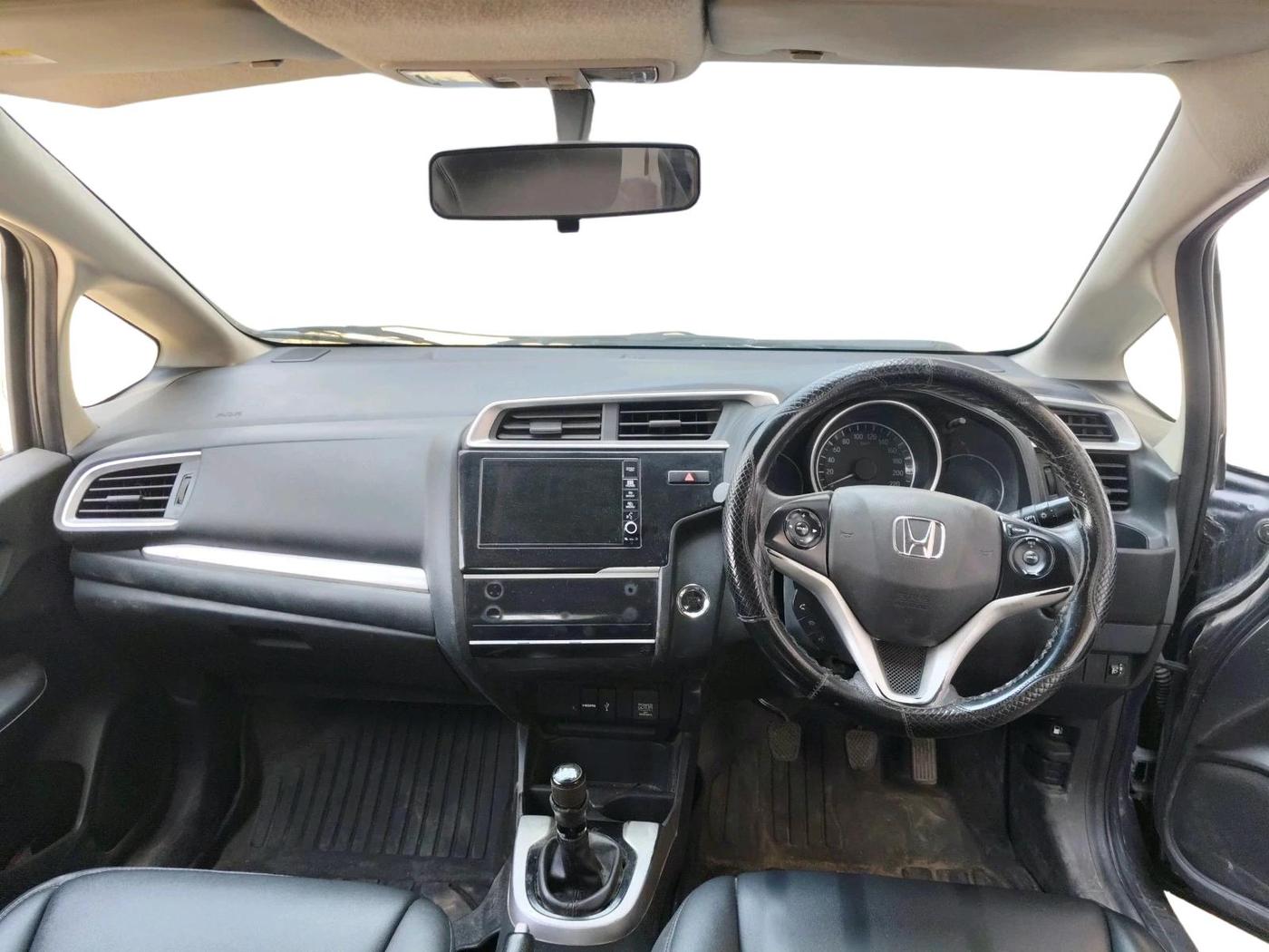 2017 Honda WR-V 1.5L I-DTEC VX MT, Diesel, Manual, 1,57,334 km, interior