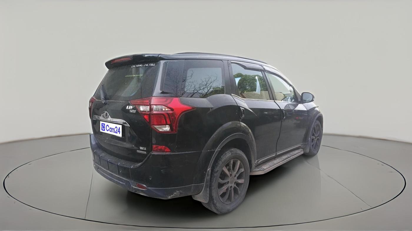 2019 Mahindra XUV500 W11 AT, Diesel, Automatic, 2,10,832 km, exterior