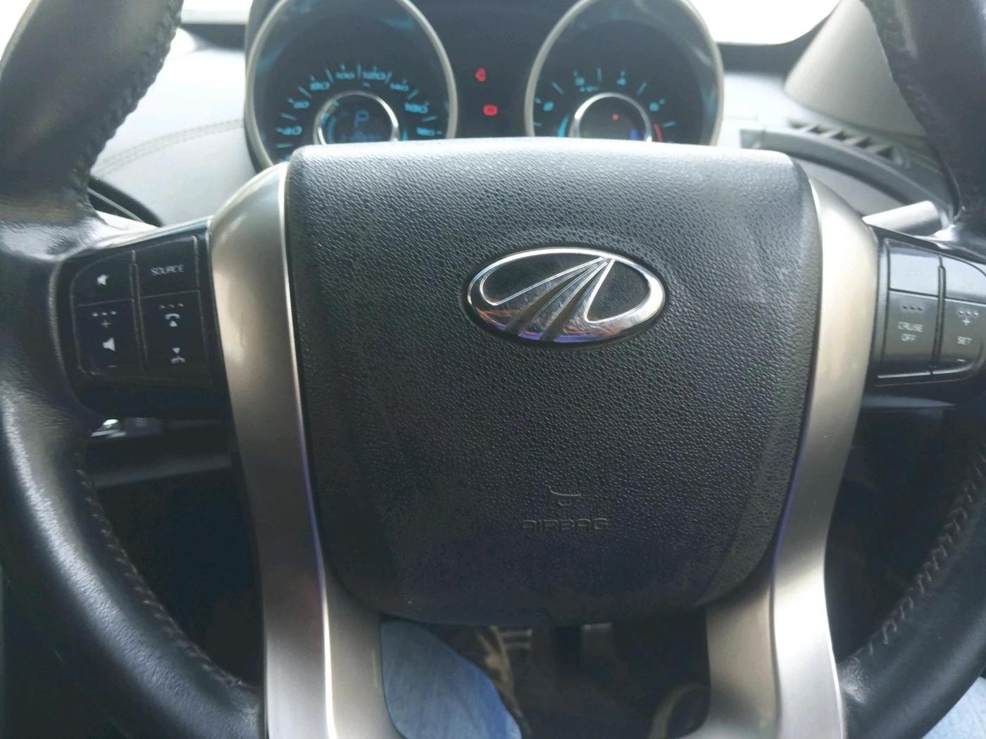 2019 Mahindra XUV500 W11 AT, Diesel, Automatic, 2,10,832 km, interior