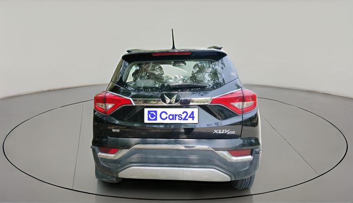 2024 Mahindra XUV300 W8 (O) 1.2 PETROL, Petrol, Manual, 26,950 km, exterior