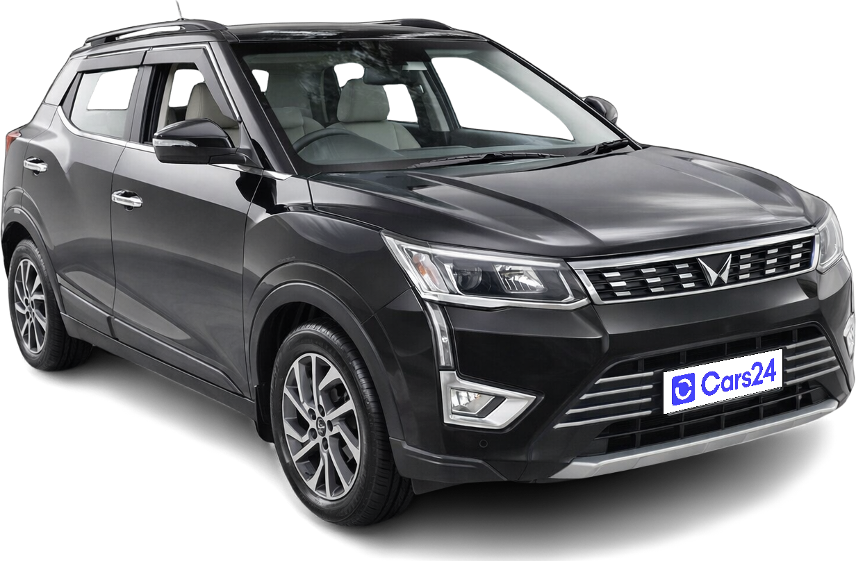 2024 Mahindra XUV300 - SUV - Petrol - Manual - ₹9.60 lakh