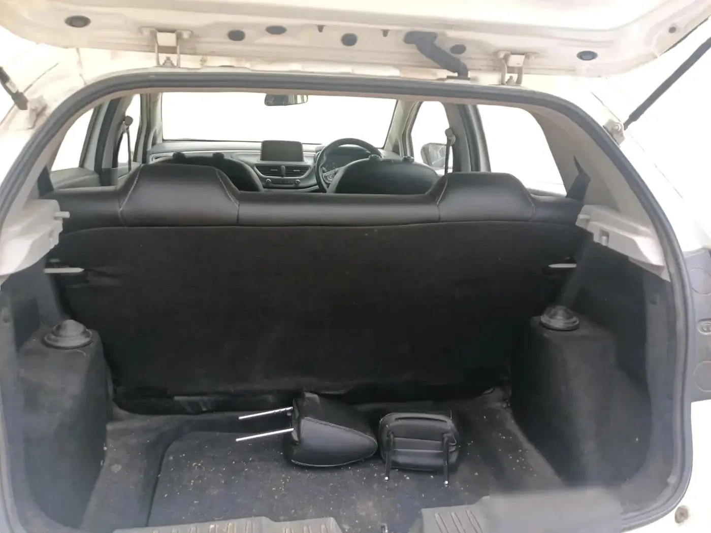 2020 Tata ALTROZ XT PETROL, Petrol, Manual, 84,118 km, exterior