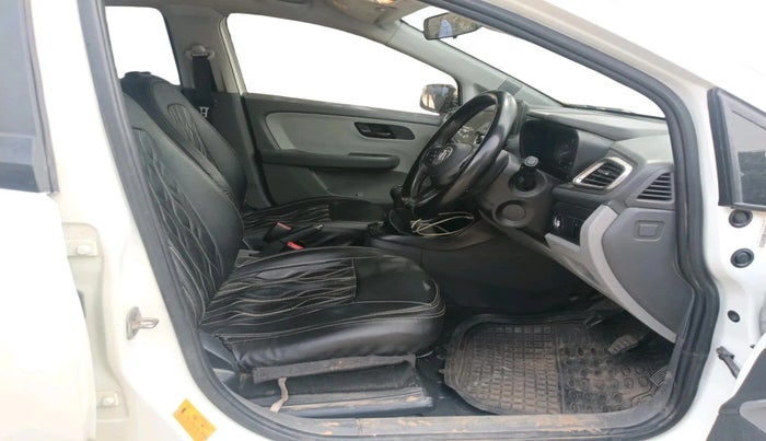 2020 Tata ALTROZ XT PETROL, Petrol, Manual, 84,118 km, interior