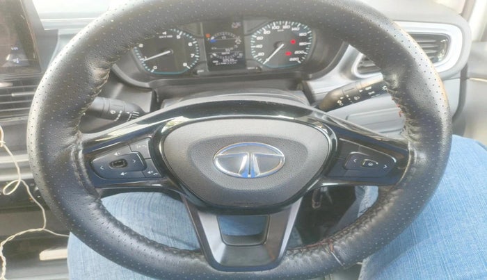 2021 Tata ALTROZ XE PETROL, Petrol, Manual, 32,539 km, interior