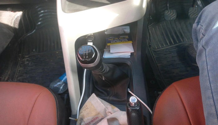 2021 Nissan MAGNITE XE, CNG, Manual, 61,171 km, interior