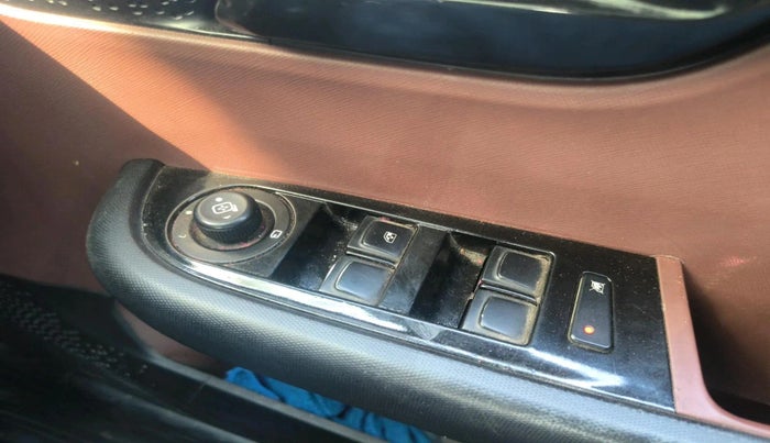 2020 Tata ALTROZ XM PLUS PETROL, Petrol, Manual, 59,125 km, interior