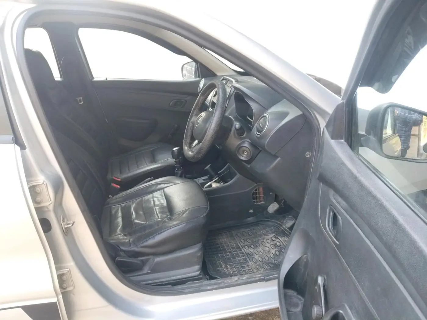 2018 Renault Kwid RXL 1.0, Petrol, Manual, 68,933 km, interior