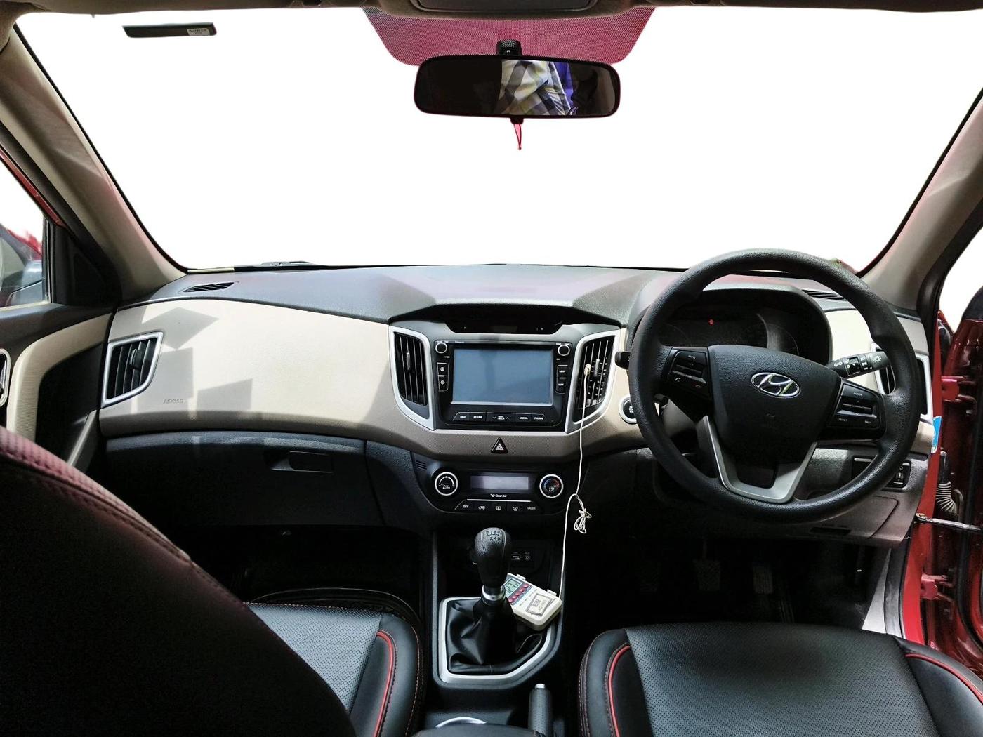 2017 Hyundai Creta SX PLUS 1.6 PETROL, Petrol, Manual, 52,399 km, interior