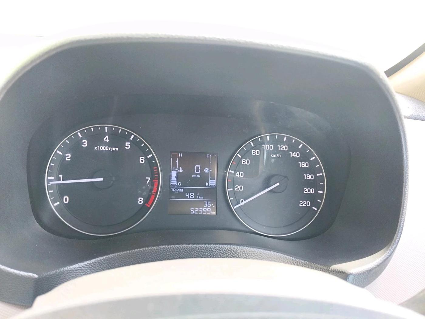2017 Hyundai Creta SX PLUS 1.6 PETROL, Petrol, Manual, 52,399 km, interior