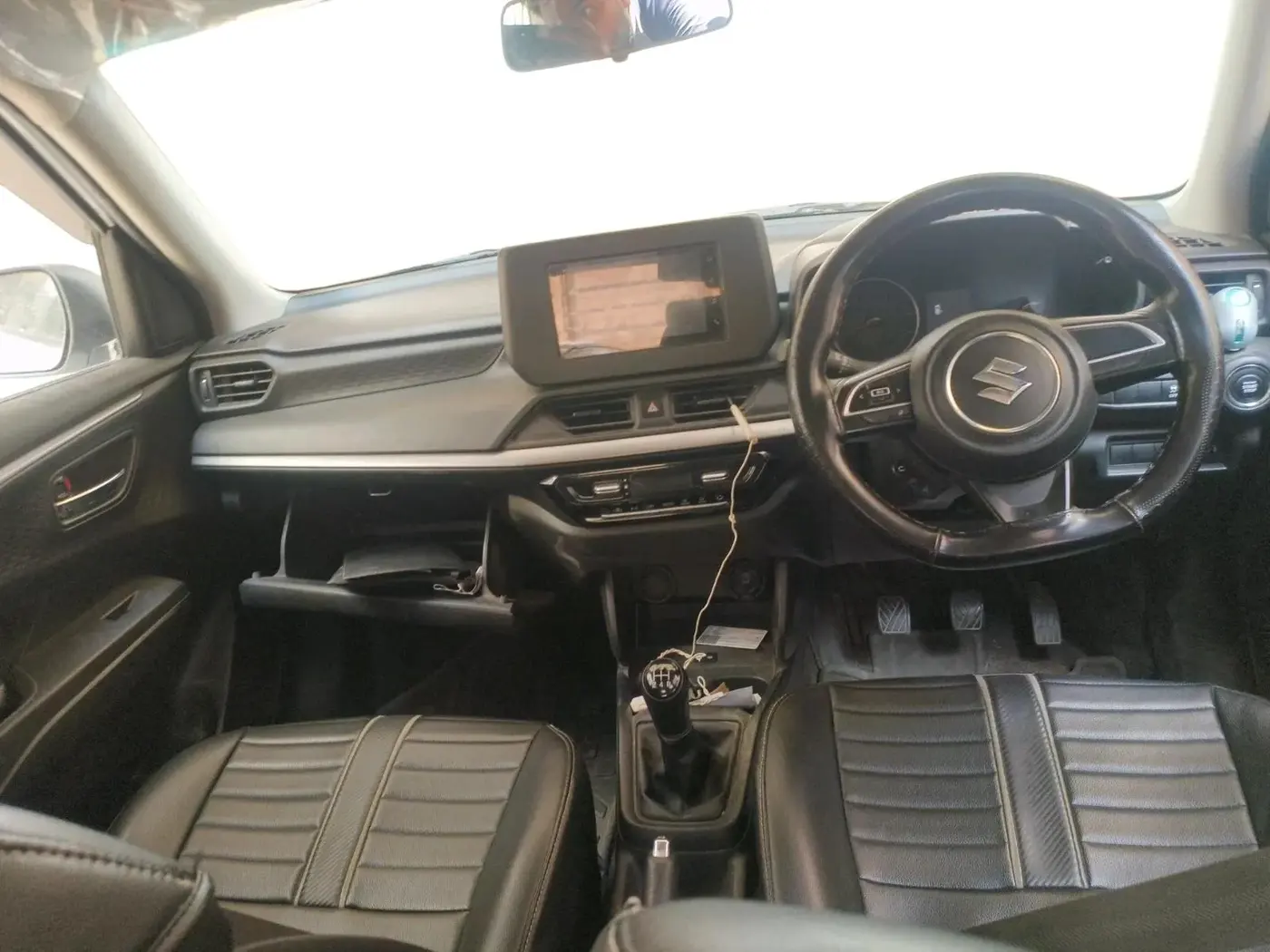 2024 Maruti Swift ZXi, Petrol, Manual, 35,210 km, interior