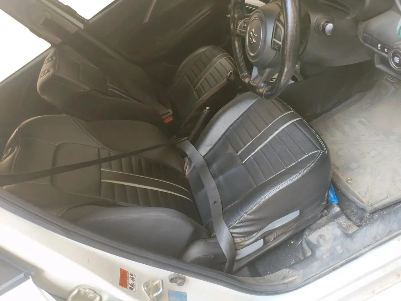 2024 Maruti Swift ZXi, Petrol, Manual, 35,210 km, interior