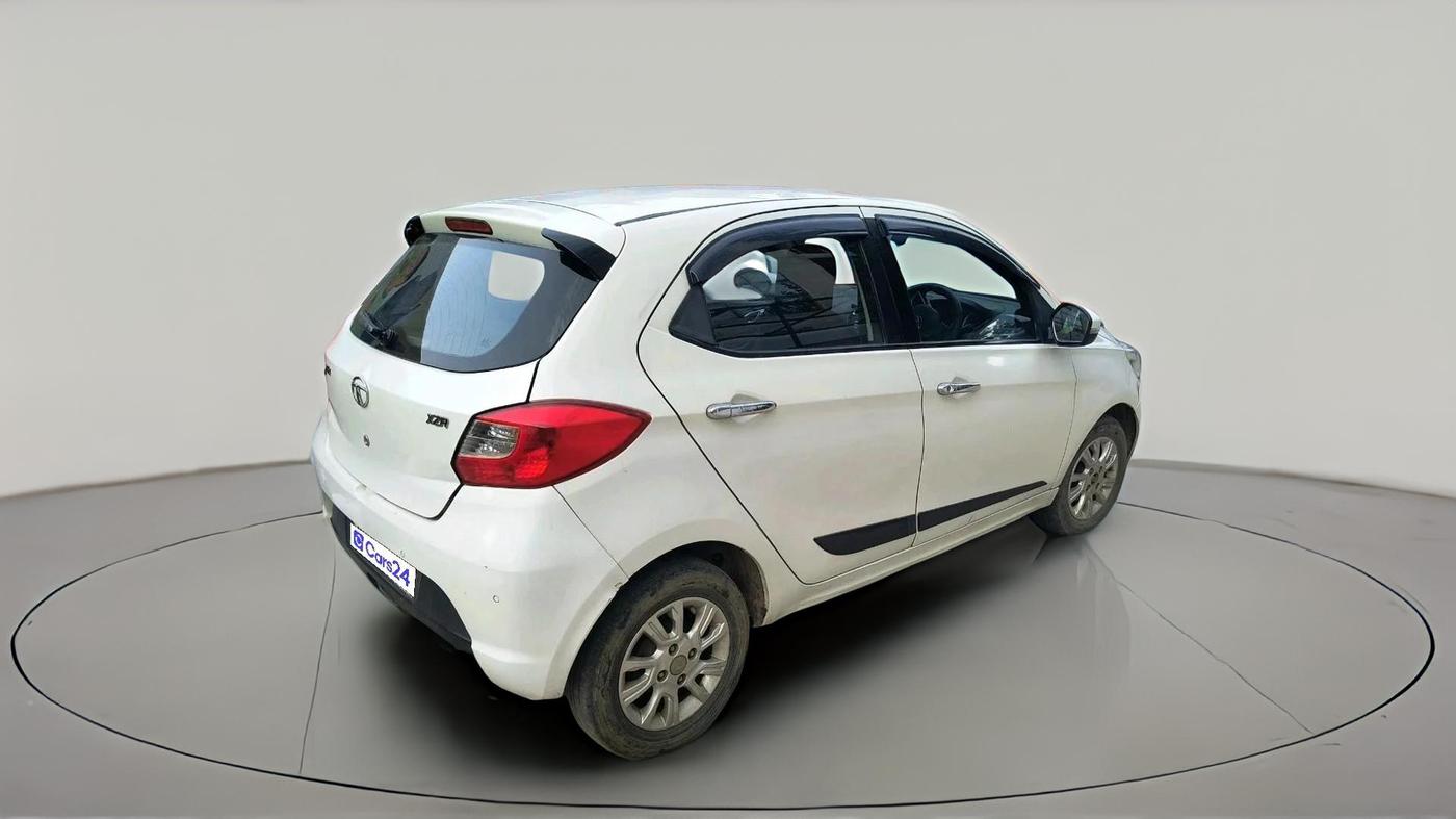 2017 Tata Tiago XZA PETROL, Petrol, Automatic, 90,940 km, exterior