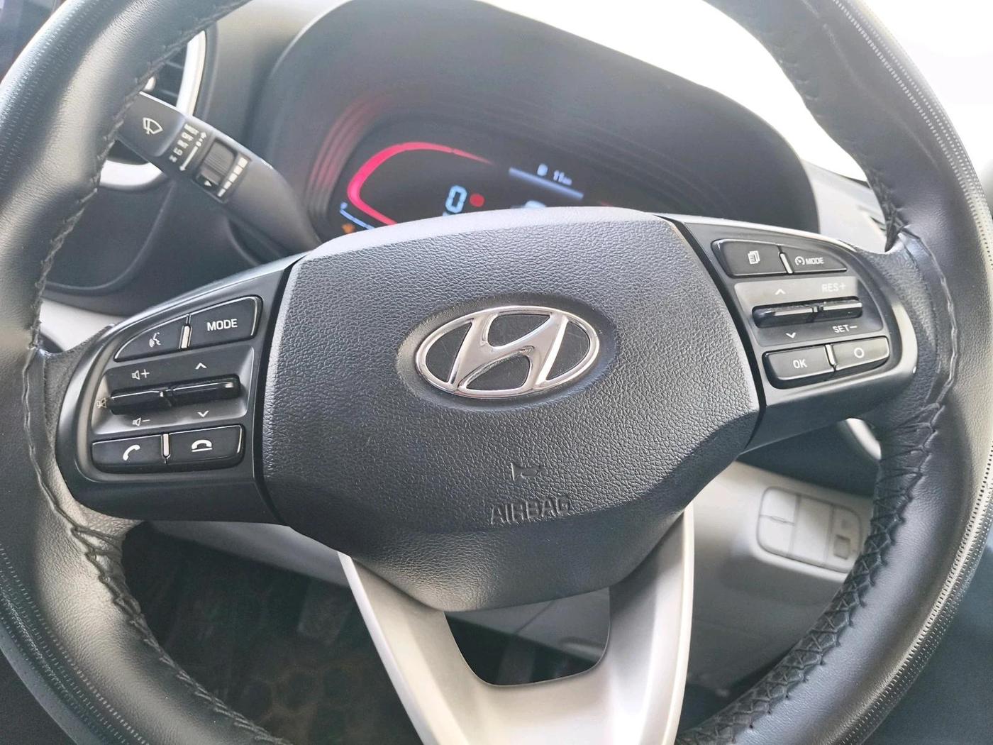 2023 Hyundai VENUE E (O) 1.2 , Petrol, Manual, 18,375 km, interior