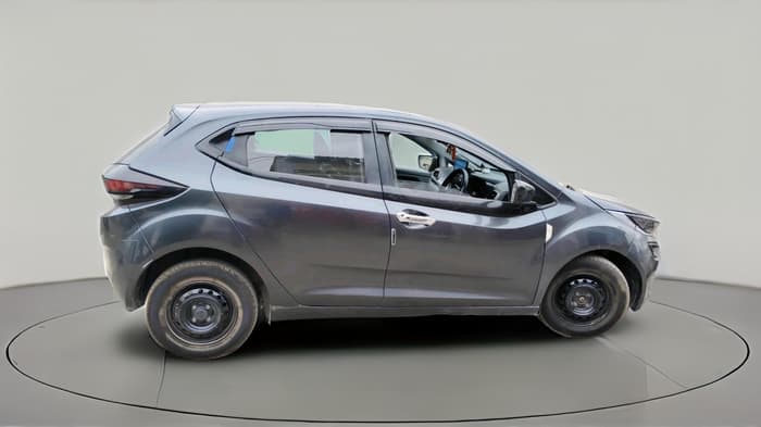 2020 Tata ALTROZ XE DIESEL, Diesel, Manual, 94,841 km, exterior