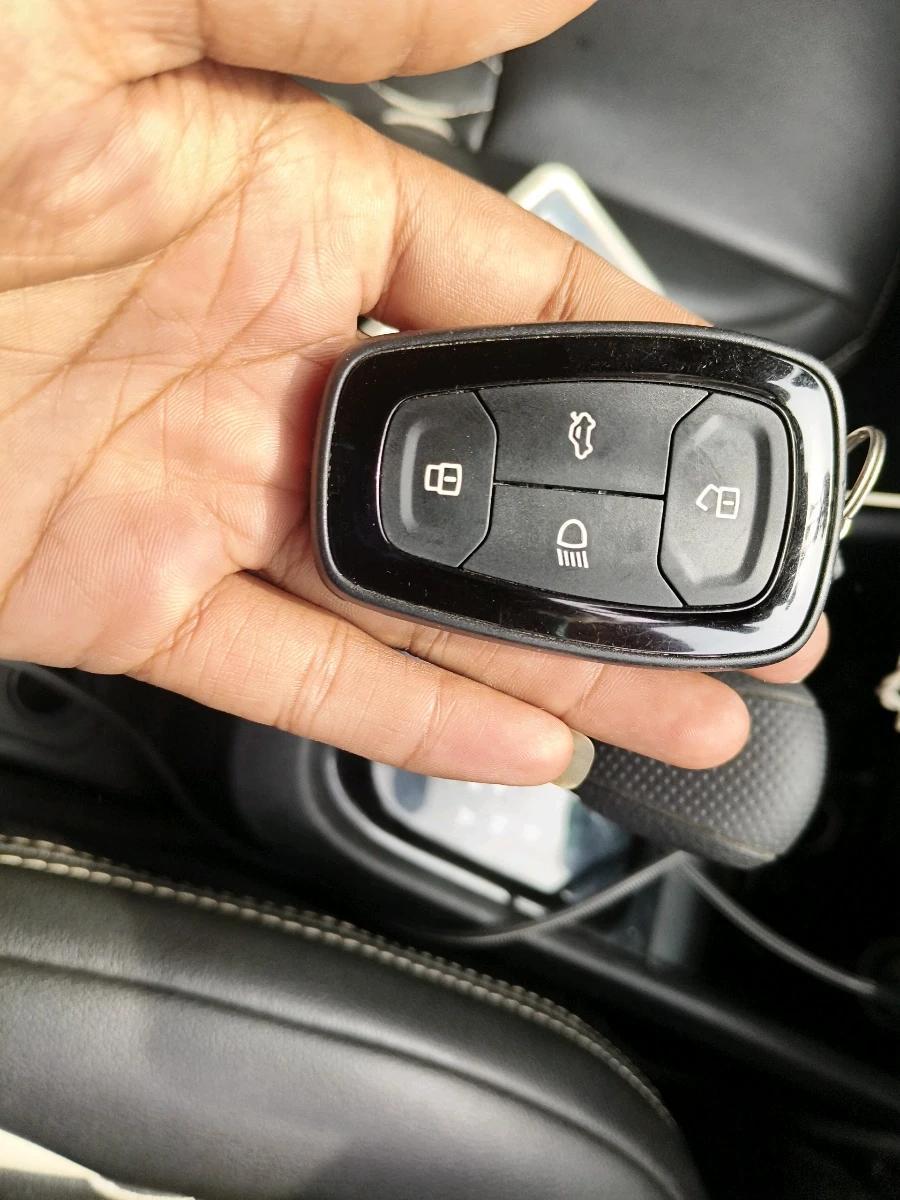 2023 Tata PUNCH  ACCOMPLISHED AMT CAMO EDITION, Petrol, Automatic, 35,219 km, interior