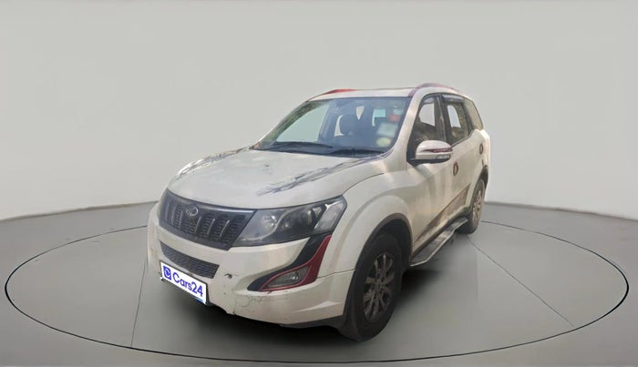 2017 Mahindra XUV500 W10 AT, Diesel, Automatic, 1,10,126 km, exterior