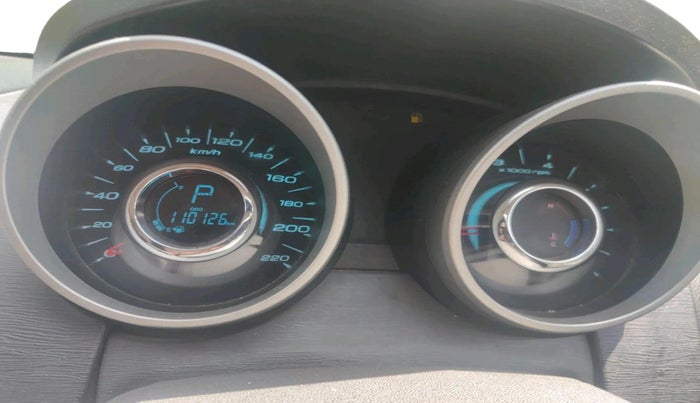 2017 Mahindra XUV500 W10 AT, Diesel, Automatic, 1,10,126 km, interior