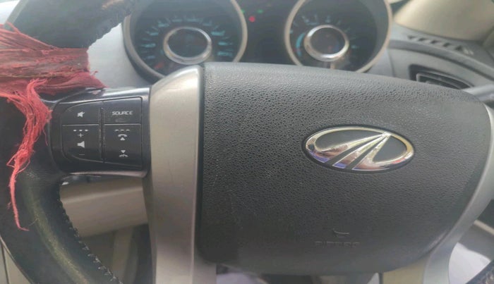 2017 Mahindra XUV500 W10 AT, Diesel, Automatic, 1,10,126 km, interior