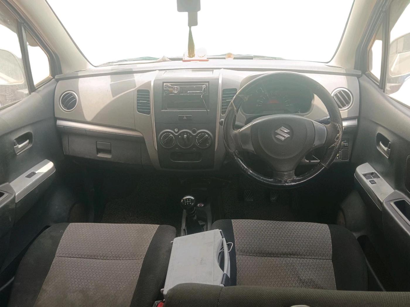 2012 Maruti Wagon R 1.0 LXI, CNG, Manual, 1,58,173 km, interior